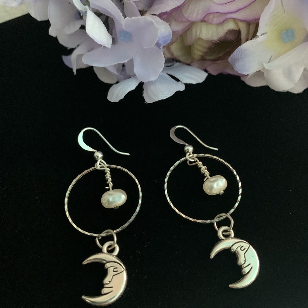 Moon circles and pearl earrings